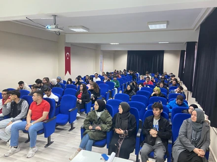 Yüksekokulumuzda HIV/AIDS Eğitimi Verildi